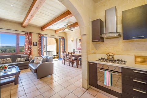 The Blue House Holiday Home Country House in Malta