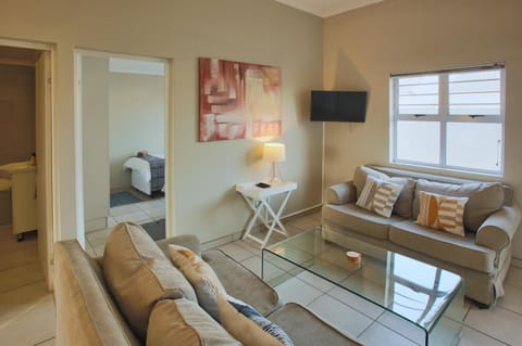 Communal lounge/ TV room, Living room, Seating area