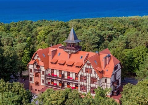 Property building, Restaurant/places to eat, Bird's eye view, View (from property/room), City view, Garden view, Sea view, Sea view, Quiet street view