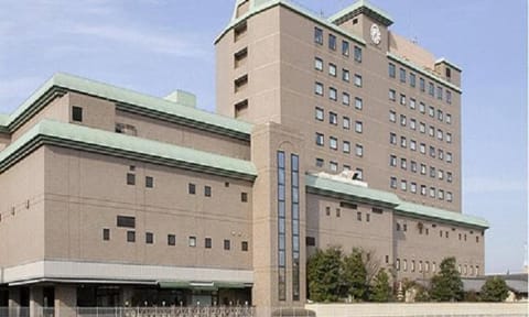 Property building, Nearby landmark, Day