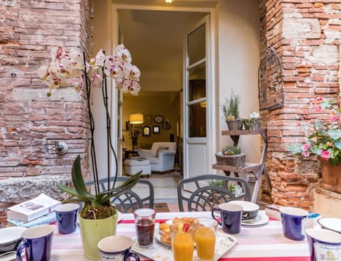 Balcony/Terrace, Dining area