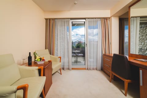 View (from property/room), Seating area, River view