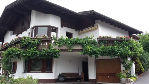 Ferienwohnung Pupeter Apartment in Tyrol