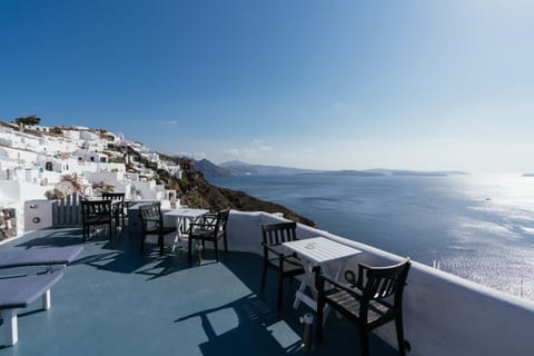 Balcony/Terrace, Landmark view, Sea view, Internal: Not applicable to any particular room