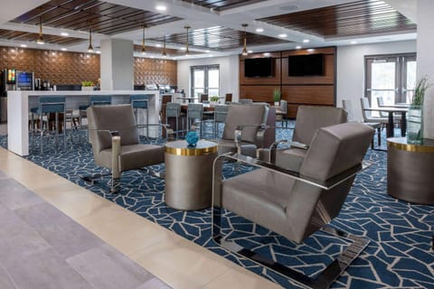 Communal lounge/ TV room, Breakfast