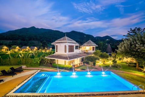 Bird's eye view, Balcony/Terrace, Floor plan, Pool view, Swimming pool