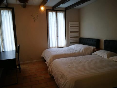chambre noisy Vacation rental in Île-de-France