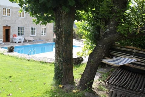 Patio, Day, Swimming pool