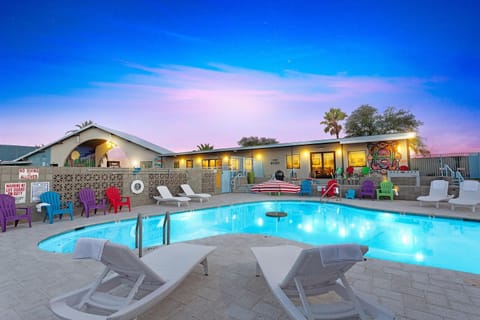 Swimming pool