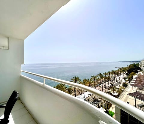View (from property/room), Balcony/Terrace, Sea view