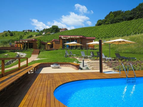 Swimming pool, Swimming pool