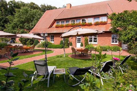 Property building, Patio, Day