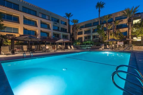 Night, Swimming pool