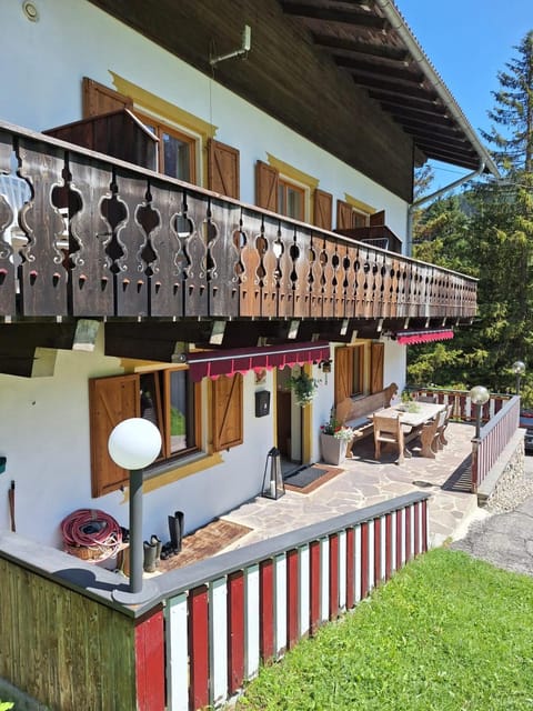 Property building, Patio, Balcony/Terrace, Garden view