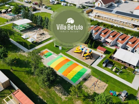Property building, Off site, Day, Neighbourhood, Natural landscape, Bird's eye view