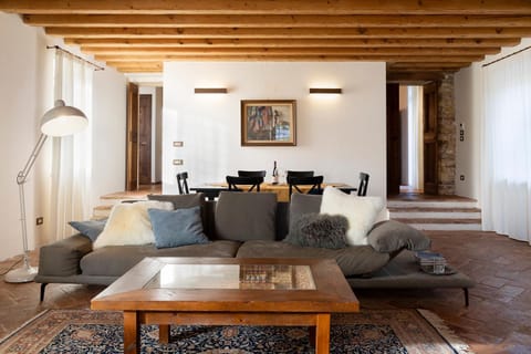 Communal lounge/ TV room, Living room, Seating area, flat iron