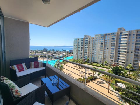 View (from property/room), Balcony/Terrace, Garden view, Sea view