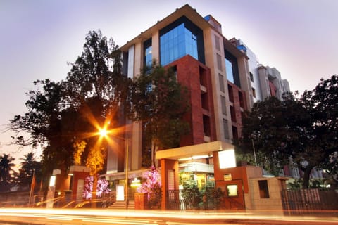 Property building, Day