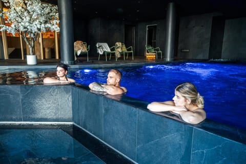 People, Swimming pool