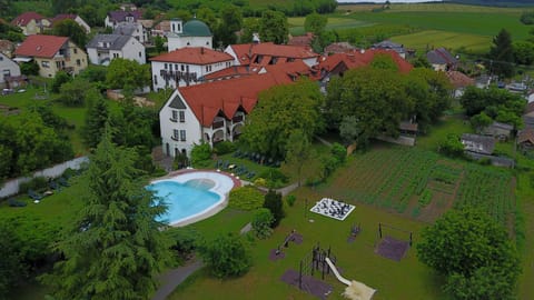 Property building, Natural landscape, Bird's eye view, Garden