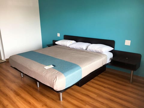 Photo of the whole room, On site