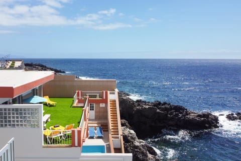 Property building, Patio, Bird's eye view, View (from property/room), Balcony/Terrace, Beach, Sea view