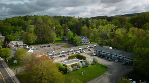 Property building, Neighbourhood, Location, Parking