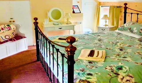 Bed, Bedroom, wardrobe