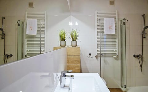 OnHoliday Apartamenty - VIP - osiedle Feniks ze strefą Wellness & Family Apartment in West Pomeranian Voivodeship, Poland