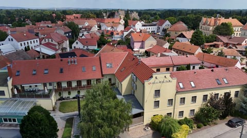 Property building, Bird's eye view, Location