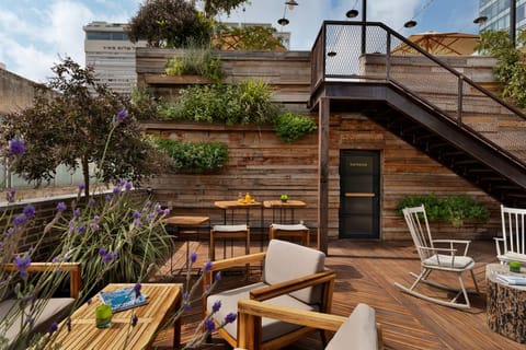 Garden, Seating area