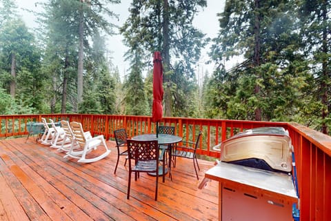 Deaver's Place House in Shaver Lake