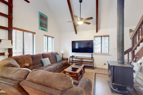 Deaver's Place House in Shaver Lake