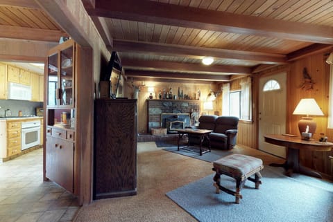 Foxtail Delight House in Shaver Lake