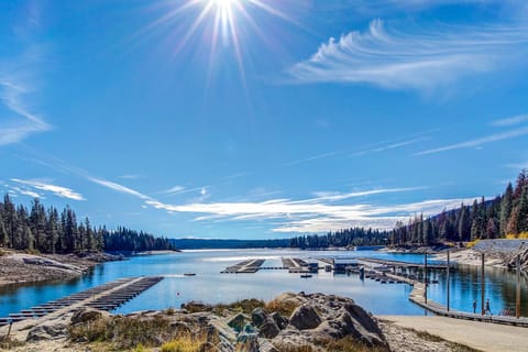 Paw's Cabin Cabin in Shaver Lake