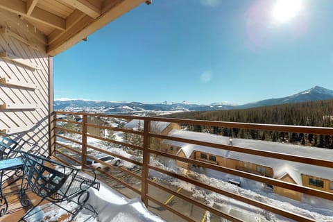 Buffalo Ridge 205 Apartment in Wildernest