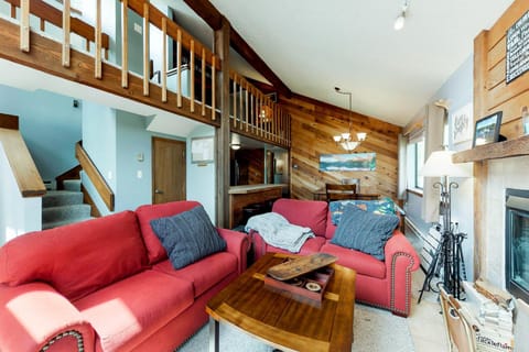 Blue River Rendezvous House in Wildernest