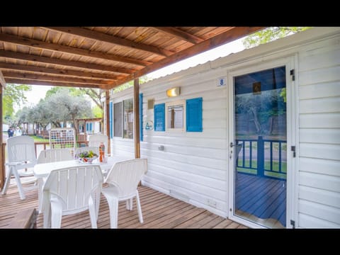 Property building, Balcony/Terrace