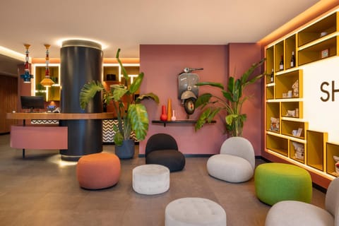 Lobby or reception, Seating area