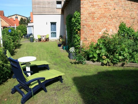 Garden, Balcony/Terrace