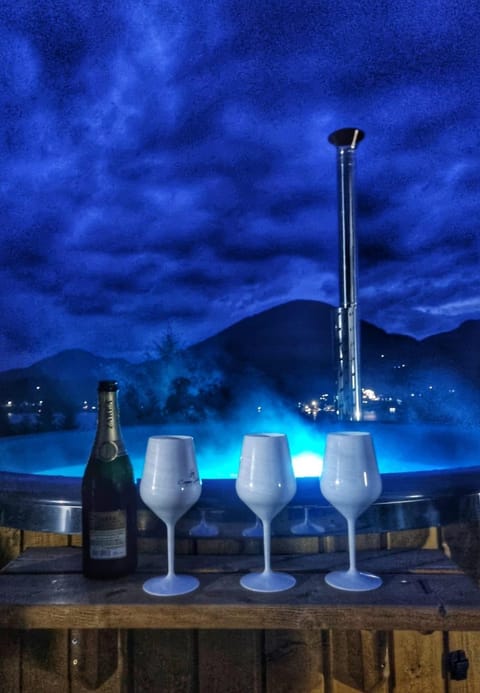 Night, Natural landscape, Hot Tub, Lake view, Mountain view