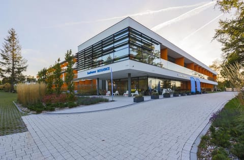 Property building, Day