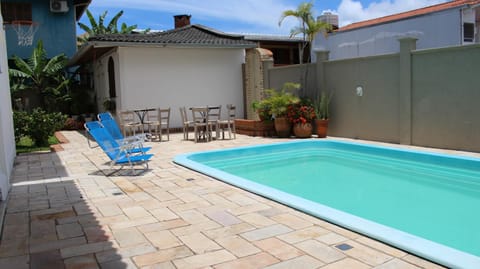Patio, Pool view, Swimming pool, sunbed