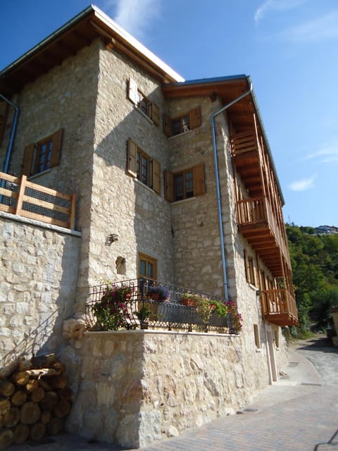 Appartamenti Camere Agritur Masi Brenta Bed and Breakfast in Trentino-South Tyrol