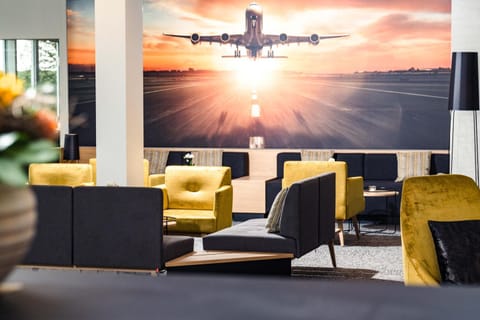 Lobby or reception, Lounge or bar