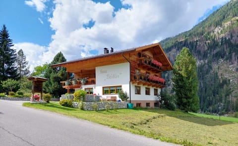 Property building, Natural landscape