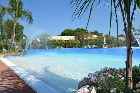 Day, Swimming pool, Swimming pool