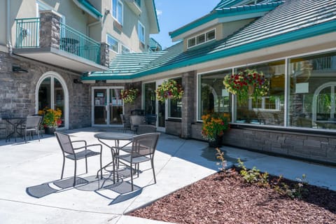 Property building, Patio