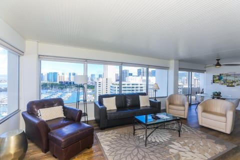 Ilikai Tower 1843 House in Honolulu