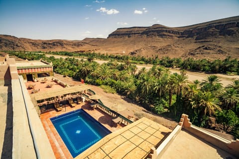 Restaurant/places to eat, Balcony/Terrace, Lake view, Mountain view, Pool view, River view, Swimming pool